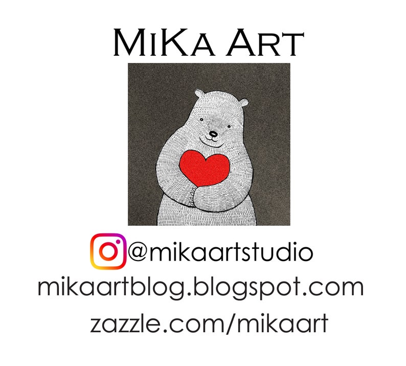 Może przedstawiać: Czarno-biała ilustracja niedźwiedzia trzymającego czerwone serce na ciemnoszarym tle. U g&oacute;ry napis "MiKa Art", poniżej linki do medi&oacute;w społecznościowych, w tym Instagram i adres bloga.