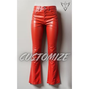 Pantaloni in vera pelle rossa fatti a mano e personalizzati da donna