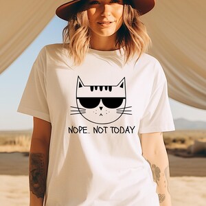 Meowdy Partner T-Shirt | Cat Lover Gift | Funny Meme Shirt, Cowboy Cat Shirt, Kitty Tee, Country Western Top, Funny Cat Owner Clothing Gift