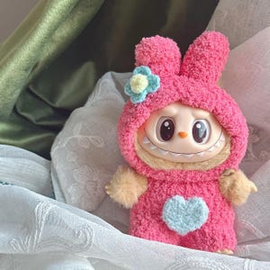 Fluffy pink bunny Labubu Outfit | Handmade Plush Doll Clothes with Hat and Heart Patch | Fits Macaron / Have a Seat