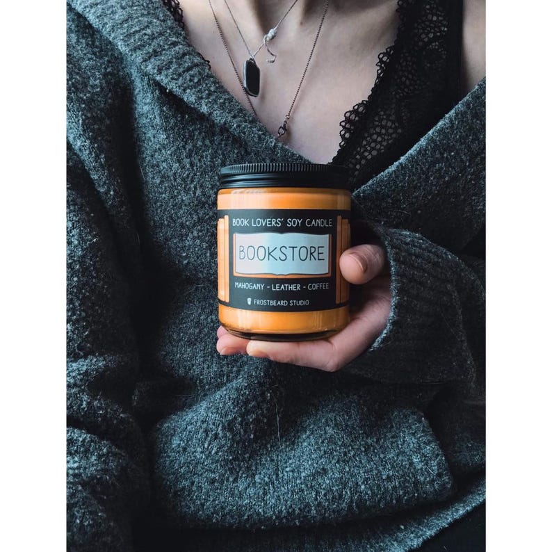 Frostbeard Bookstore Candle - Thumbnail 3