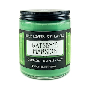 Gatsby's MansionBougie des amoureux des livresParfum de bougie de livreBougie inspirée d'un livreBougie littéraireBougie de sojaFondant de cireBougie parfuméeBarbe de givre 8 oz Jar