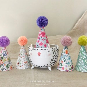 Pom Party Hat - Spring Flowers Collection