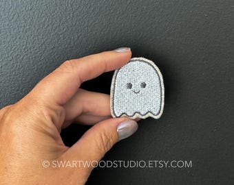 Happy Friendly Little White Ghost Embroidered Decorative Iron On Patch
