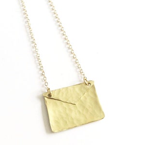 Colar de Carta de Envelope Dourado em Corrente de Ouro Preenchido - Presente para Ela - Ouro 14kt Preenchido - Sem Níquel - Hipoalergênico