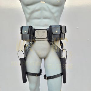 Cintura in pelle fatta a mano con fondine e astucci per cosplay mandaloriani immagine 2