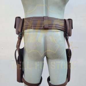 Cintura in pelle fatta a mano con fondine e astucci per cosplay mandaloriani immagine 6