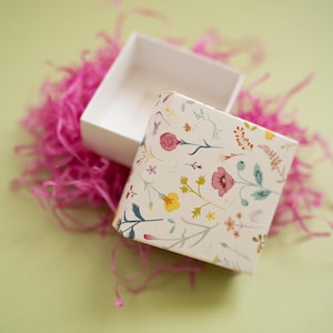 10 cajas de regalo de cartón vacías con estampado floral, cajas de cartón decorativas con tapa, caja de regalo con tapa de flores, cajas vacías para regalos