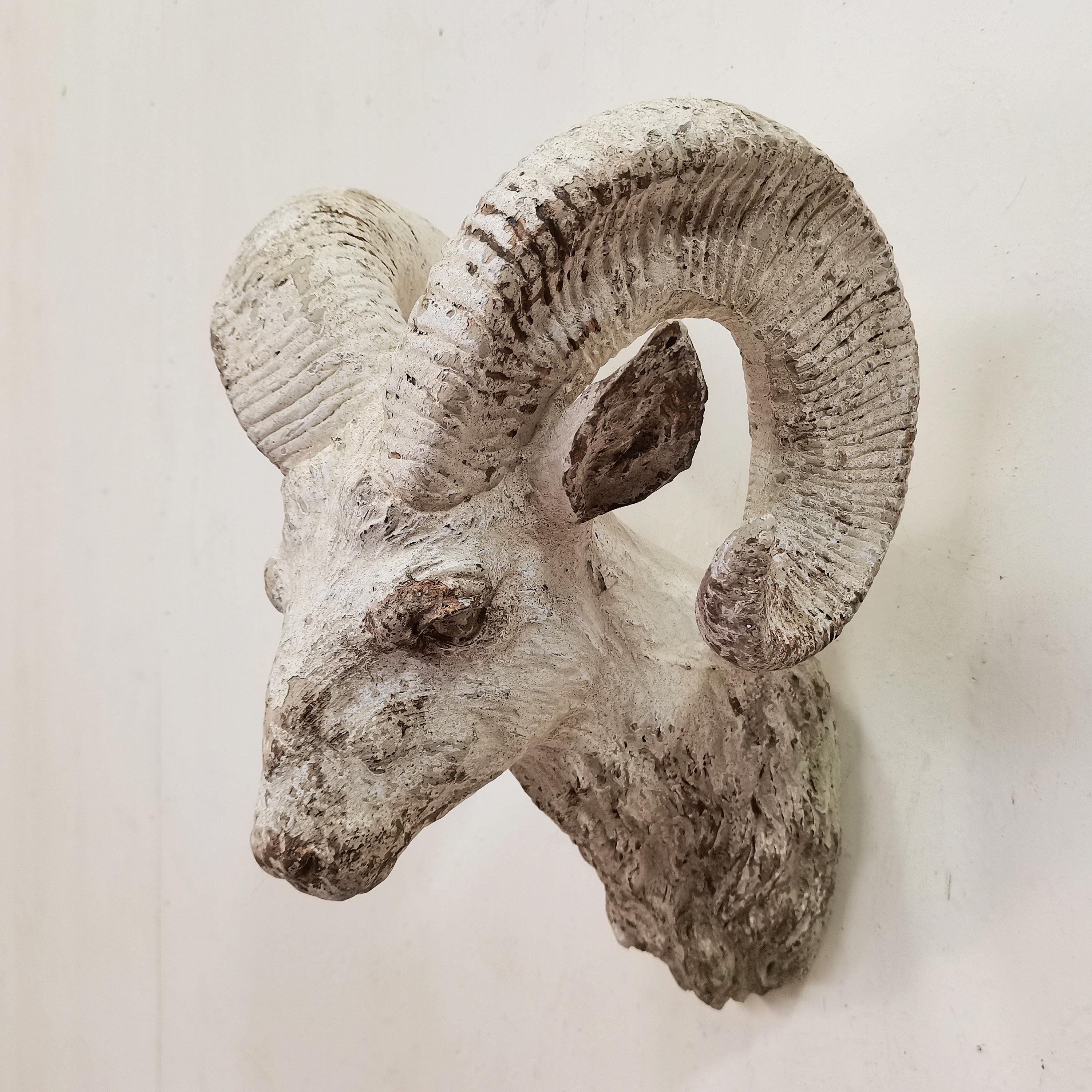 Rustic Ram Head Wall Mount: Farmhouse Lodge Sculpture - Etsy