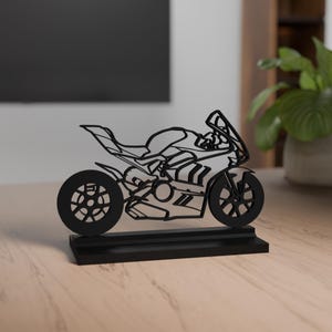 Panigale V4 Model, Personalisable, 3d Print, Gift for Motorcycle Lovers, Silhouette, PLA, Motorcycle Fanatic, Cake Topper, True to detail