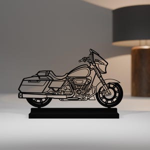 CVO Streetglide Model, Personalisable, 3d Print, Gift for Motorcycle Lovers, Silhouette, PLA, Motorcycle Fanatic, Cake Topper