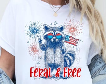 Vild & Fri | Tvättbjörn 4 juli png | Digital nedladdning för t-shirts, sublimering och dtf