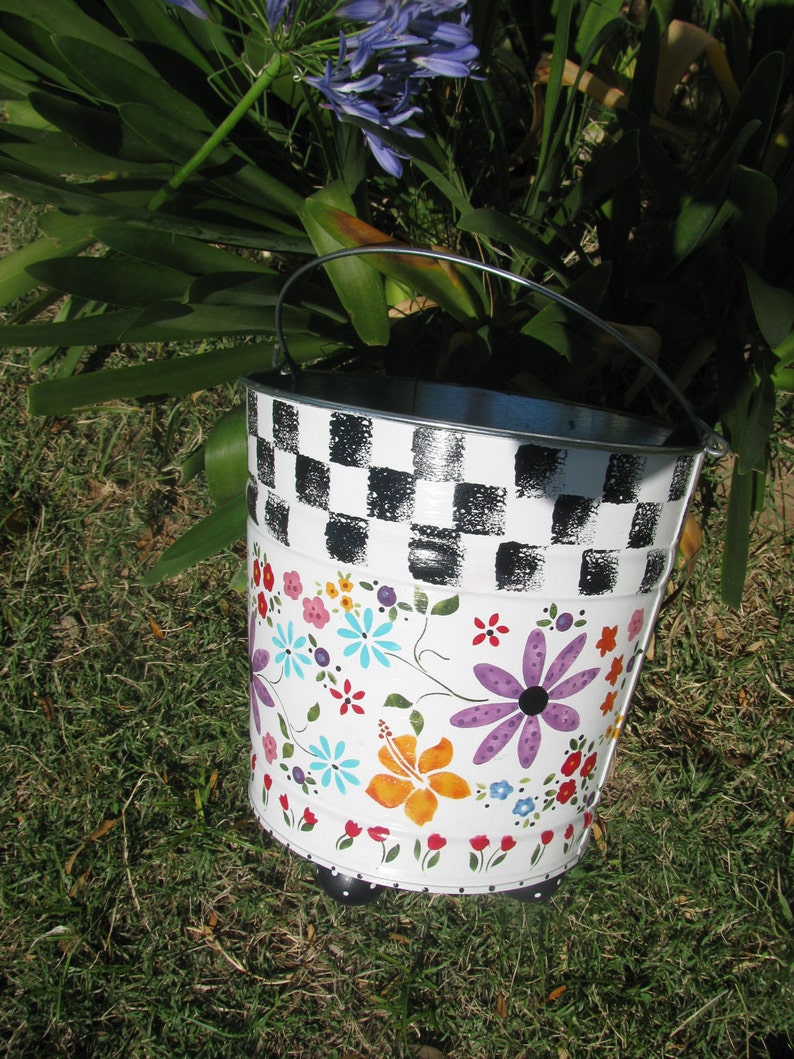 Flower Bucket image 4