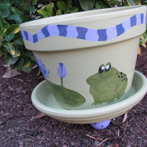 Frog Flower Pot image 5