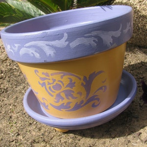 Flower Pot ... Purple & Golden