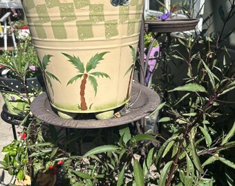 Palm Tree Bucket