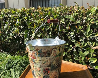 Superhero bucket