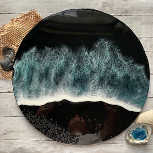 Resin Beach Art: Circular Ocean Wave Decor