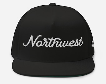 Gorra snapback con guión