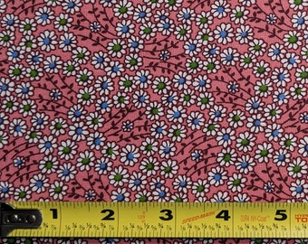 1 Yard Cotton Fabric, pink small daisy floral print fabric, quilt fabric, fabric by the yard