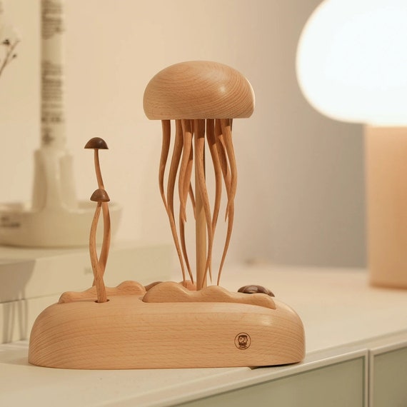 Wooden Jellyfish，100% Hand-made ，creative Desktop Ornament，best