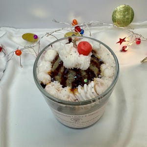 Chocolate Sundae Soy Wax Candle: Dessert-Inspired, Handcrafted