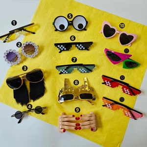 Fun Sunglasses: Choose from Various Designs for Your Special Day!