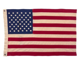 Kleine Vintage Baumwolle gestickte amerikanische Flagge (mit Reparaturen)