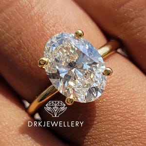 2.5 Ct Oval Moissanite Vintage Engagement Ring, 14K Yellow Gold Oval Diamond Ring, Unique Bridal Ring, Oval Anniversary Ring For Women