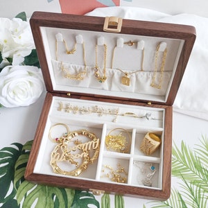 Delicate Walnut Jewelry Box, Personalized Birth Flower Jewelry Box, Bridal Wedding Travel Jewelry Box, Custom Birthday Anniversary Gift