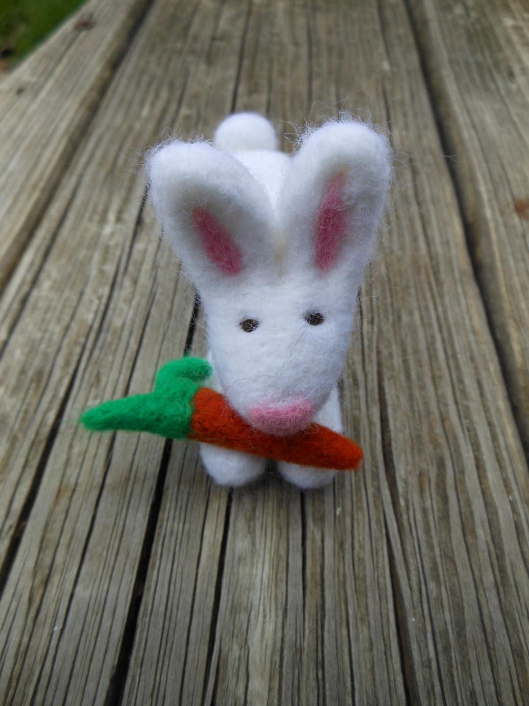White Wool Needle Felted Bunny Rabbit and Carrot - Etsy