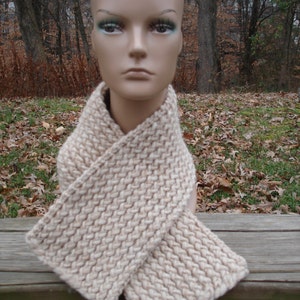 Creamy Beige Unisex Short Wool Scarf