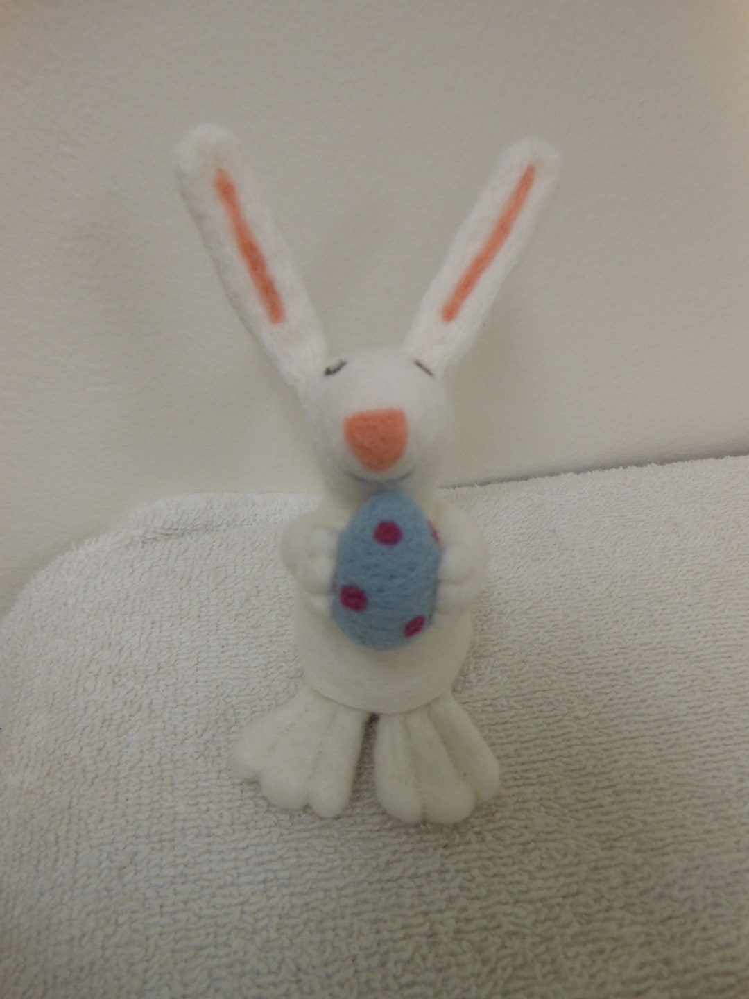 Needle Felted Easter Bunny Holding an Easter Egg White Wool Rabbit - Etsy
