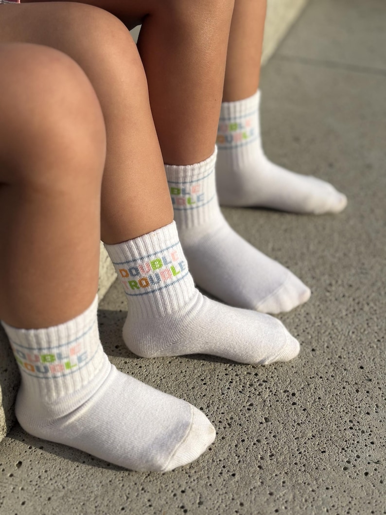 Regalo para hermanos | Calcetines de algodón para bebés y niños | Antideslizantes opcionales | DOBLE PROBLEMA | Pippa y Piet (1 par) imagen 9