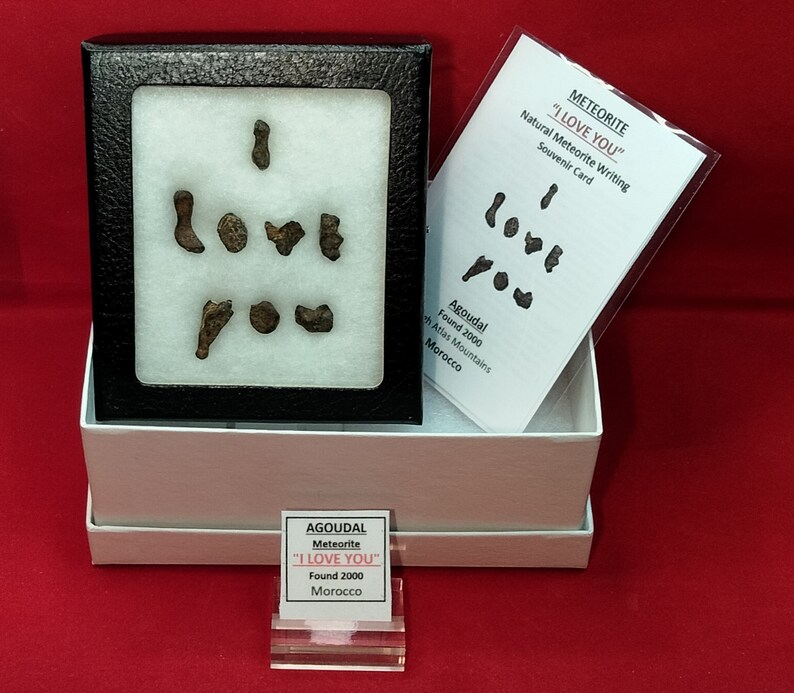 Rare Meteorite I LOVE YOU All Natural Agoudal Meteorite Writing Display with Matching Souvenir Card Gift Bild 1