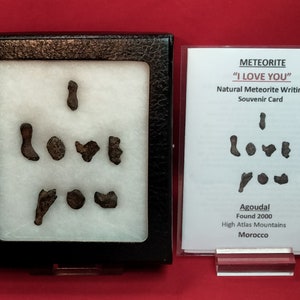 Rare Meteorite I LOVE YOU All Natural Agoudal Meteorite Writing Display with Matching Souvenir Card Gift Bild 2