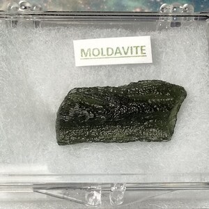 Sale Rare 5.5-Gram MOLDAVITE Tektite Meteorite Impact Glass in a Display Box from Czech Republic Bild 9