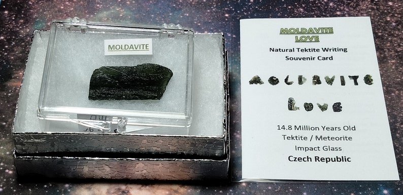 Sale Rare 5.5-Gram MOLDAVITE Tektite Meteorite Impact Glass in a Display Box from Czech Republic Bild 1