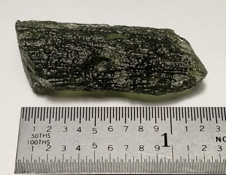 Sale Rare 5.5-Gram MOLDAVITE Tektite Meteorite Impact Glass in a Display Box from Czech Republic Bild 6