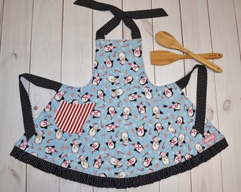 Christmas Winter Penguins Apron Mommy & Me matching Womens Girls Kids sizes 3/4  5/6  7/8  10/12 Adult sizes S/M  L/XL  candy cane mint