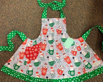 Winter Christmas Womens Girls Apron kids 3/4 5/6 7/8 10/12 14/16 adult S/M  L/XL Mommy & Me matching Cocoa Hot Chocolate cookies peppermint