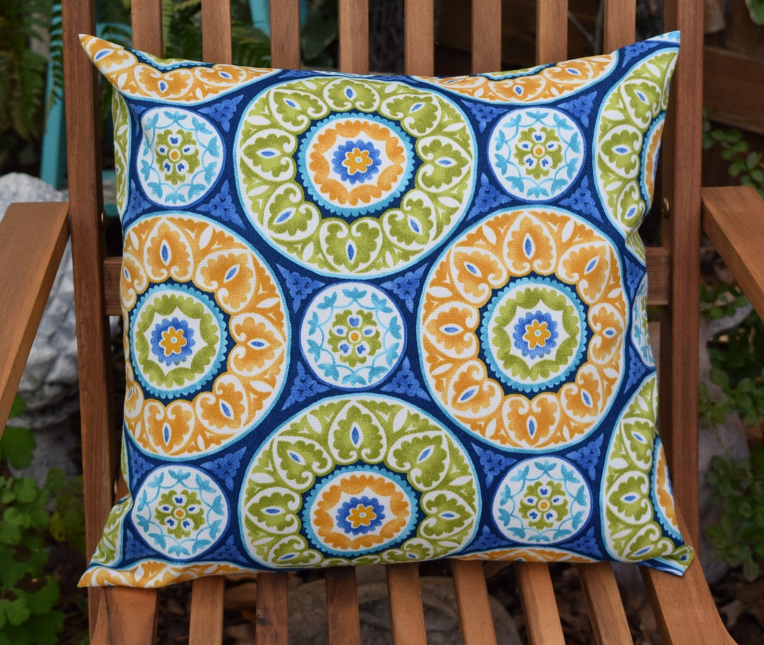 Modern Circle Medallions Print INDOOR OUTDOOR Fabric Pillow Cover 14x14