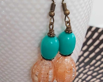 Lovely Oval Green Bead & Champagne Bead Bronze Tone Drop Earrings *NEW*