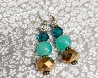 Pretty Gold/Green Crystal & Green Glass Bead Silver Tone Drop Earrings -*NEW*