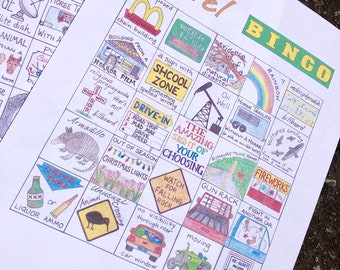 Nicht langweilig! Reise-Road-Trip-Bingo druckbare PDF-Set von 4 handgezeichneten Karten (49 einzigartige Quadrate) für Erwachsene und ältere Kinder