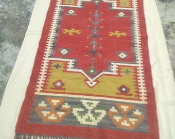 Handwoven Wool Jute Kilim Dhurrie Rug, Traditional Indian Geometric Motifs