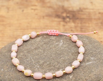 Pulsera de cuentas de ópalo rosa hecha a mano: delicada joyería bohemia