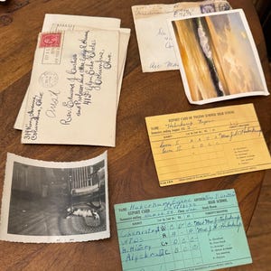 Lote de efímeras antiguas de las décadas de 1930 y 1960: boletines de calificaciones, cartas de condolencia, cartas de Waugh Art, sellos, fotos de gatos, patrimonio de George R. Havens