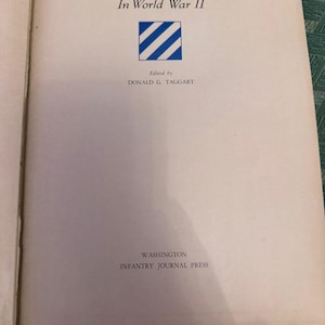 Libro de historia de la 3.ª División de Infantería de la Segunda Guerra Mundial + Cartera de licencia militar + Registro enmarcado del Cuerpo de Marines de los EE. UU. de 1957