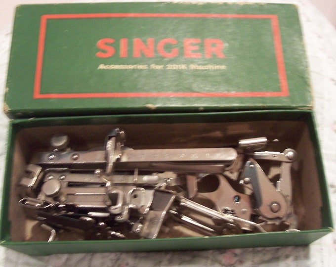 Vintage Singer Featherweight Attachments Etsy